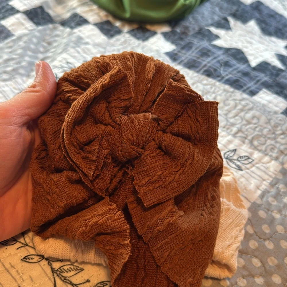Infant bow hats